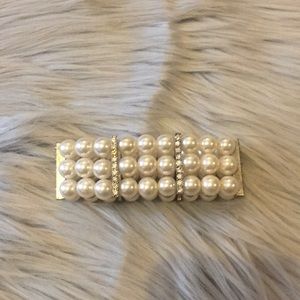 Multi pearl bracelet